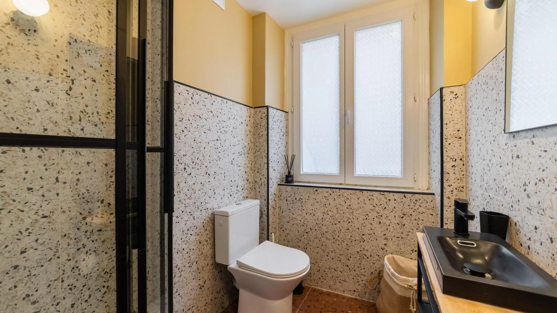 Grand Refait A Neuf 16 - 4p - Flat-guest Appartement